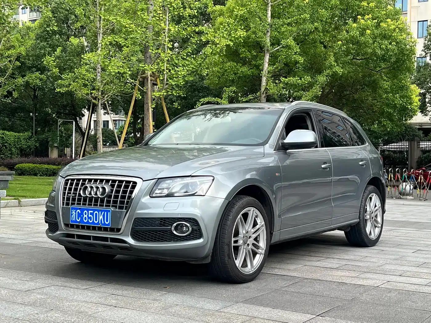 2010 Audi Q5 Imported Model 2.0TFSI Sport Edition — миниатюра 2