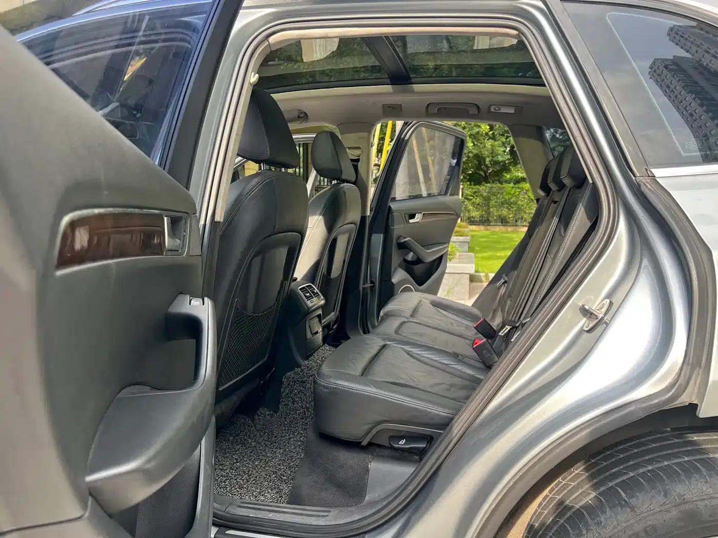 2010 Audi Q5 Imported Model 2.0TFSI Sport Edition — миниатюра 13