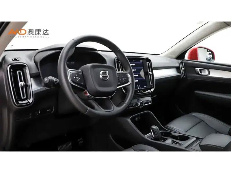 2021 Volvo XC40 T3 Smart Fashion Edition — миниатюра 6
