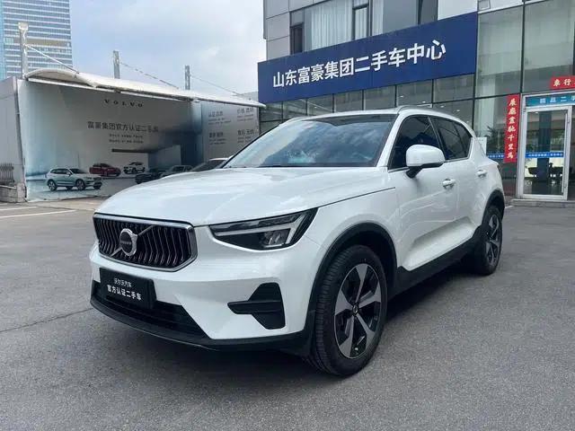 2024 Volvo XC40 B4 AWD Inscription Sport Edition