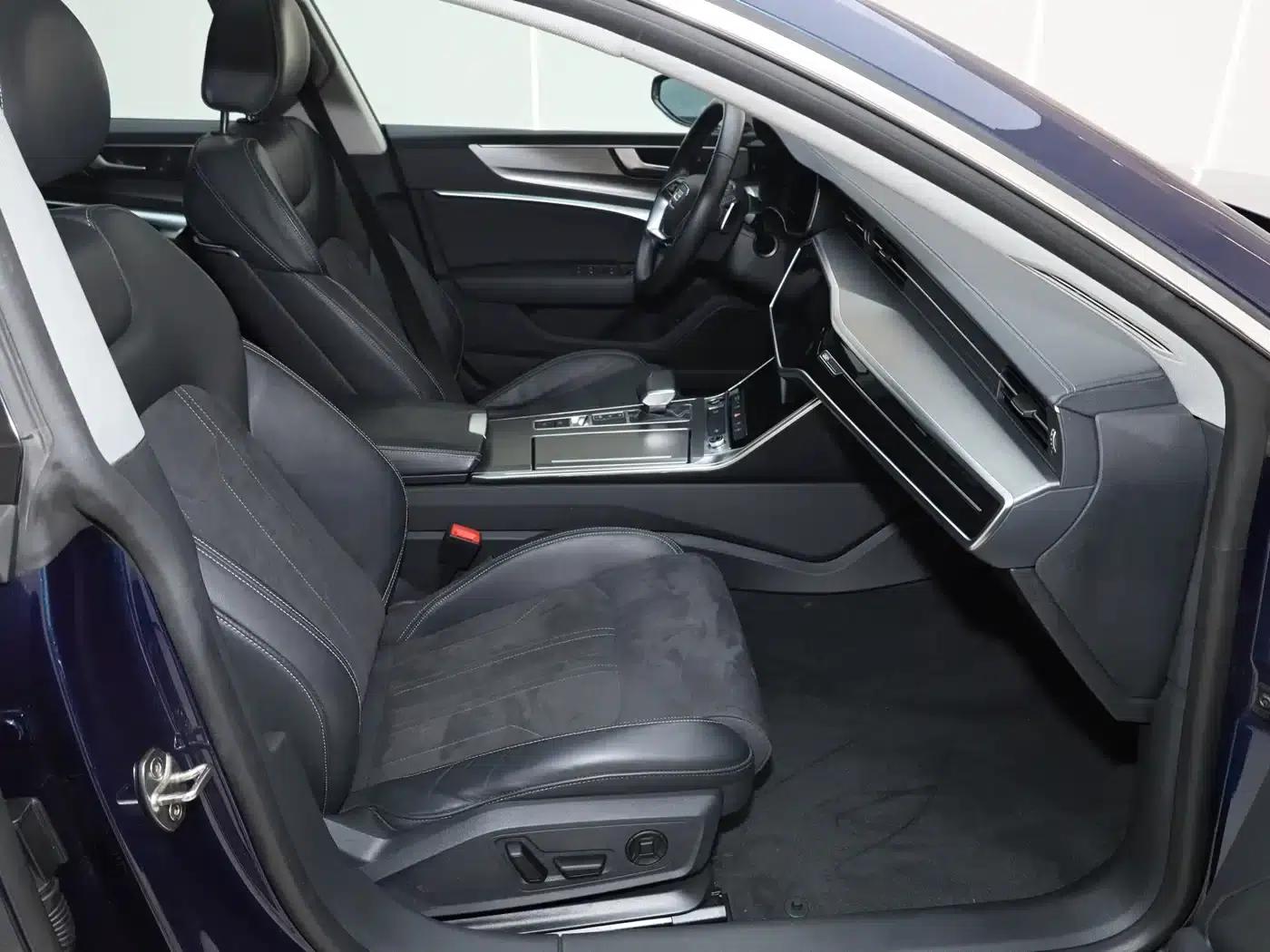 Audi A7L 2024 45TFSI S-line Dream Edition Crystal Package — миниатюра 25