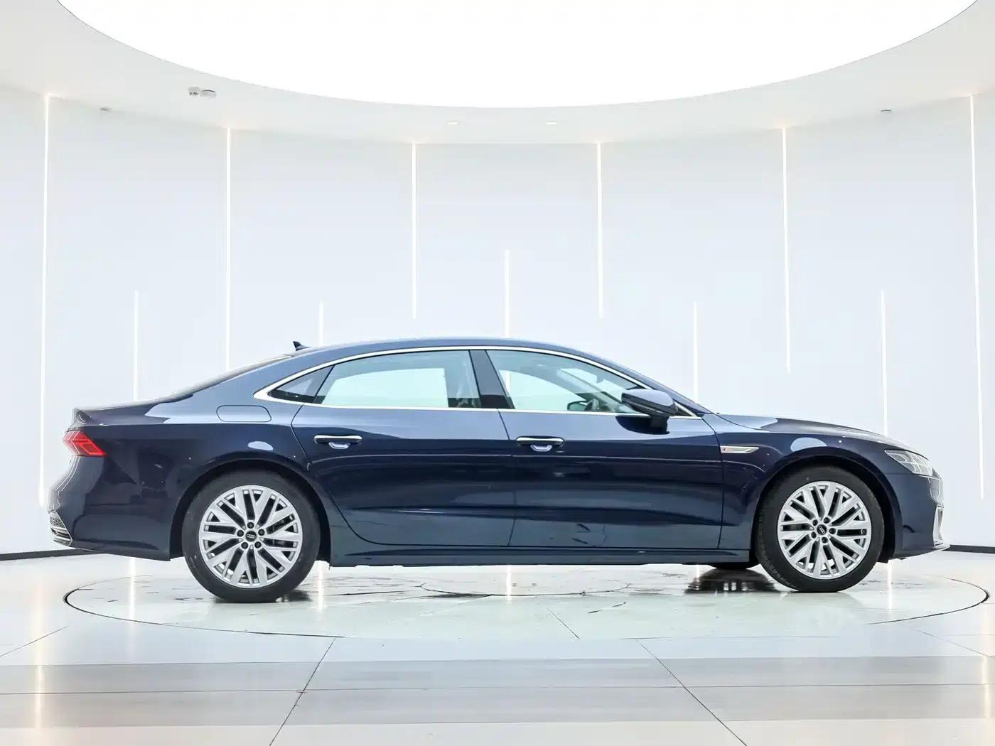 Audi A7L 2024 45TFSI S-line Dream Edition Crystal Package — миниатюра 8