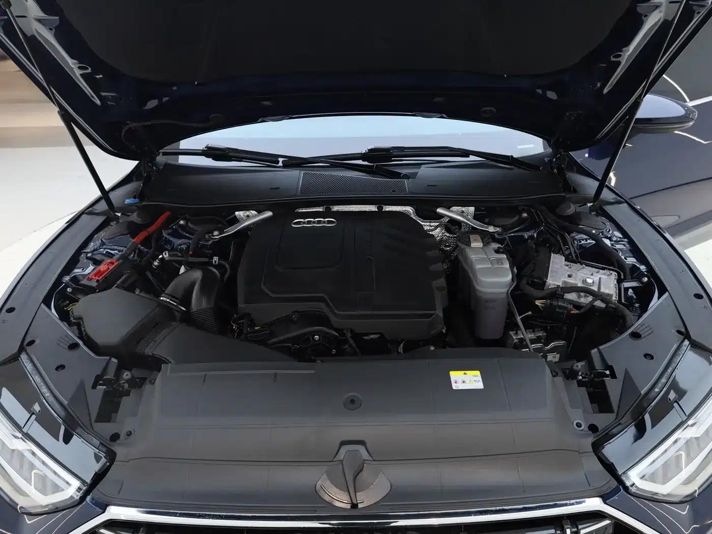 Audi A7L 2024 45TFSI S-line Dream Edition Crystal Package — миниатюра 17