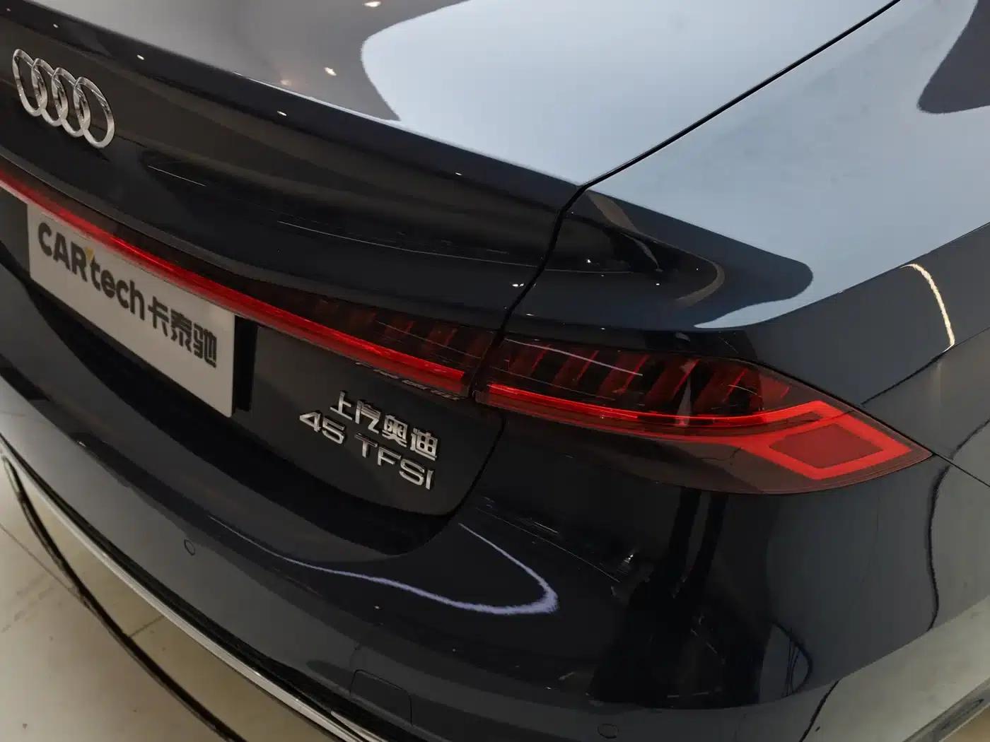 Audi A7L 2024 45TFSI S-line Dream Edition Crystal Package — миниатюра 24