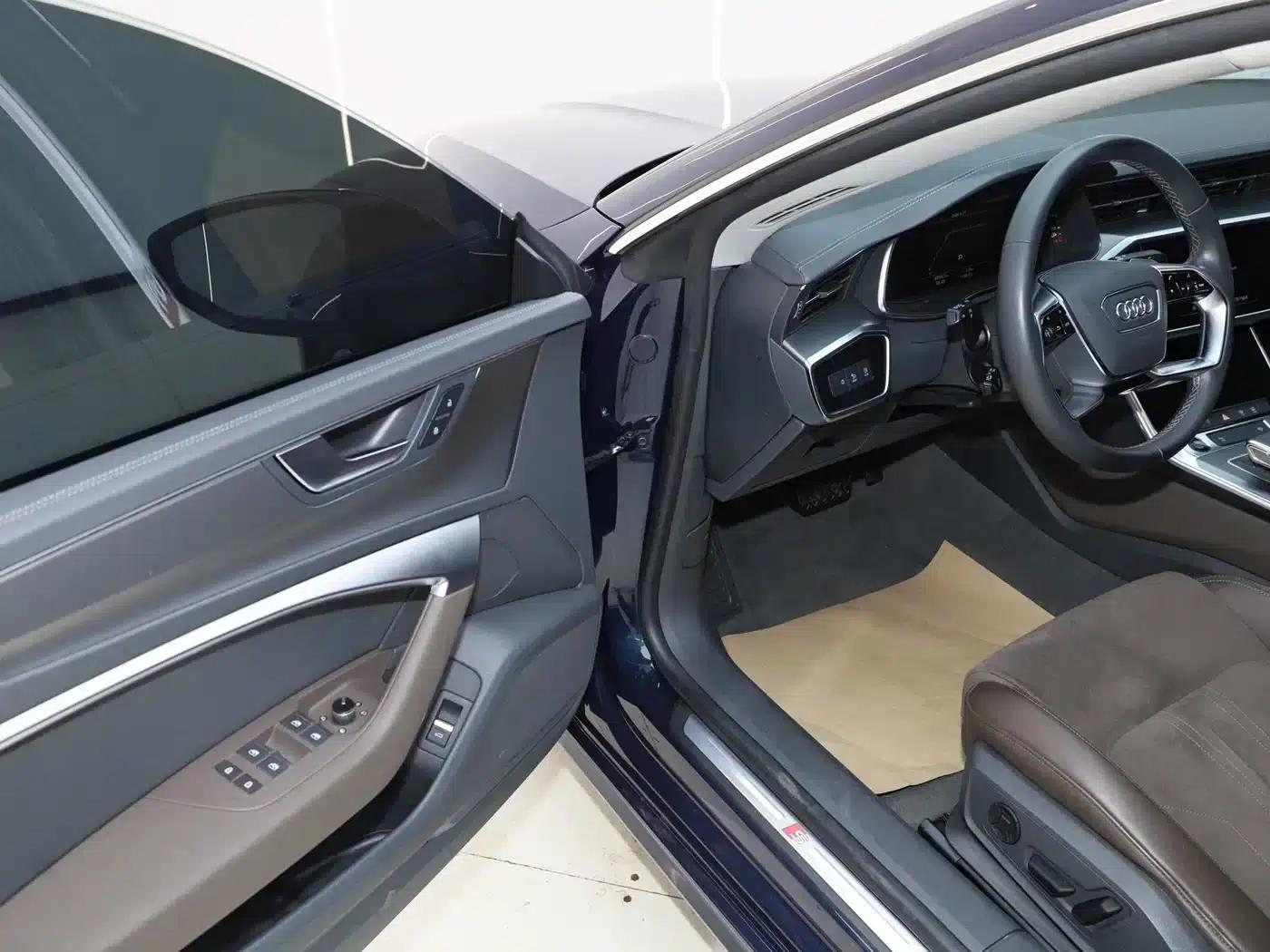 Audi A7L 2024 45TFSI S-line Dream Edition Crystal Package — миниатюра 31