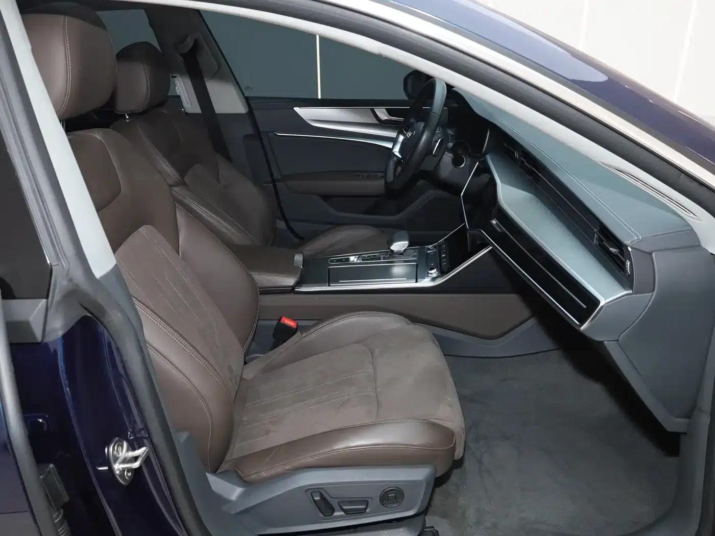 Audi A7L 2024 45TFSI S-line Dream Edition Crystal Package — миниатюра 32