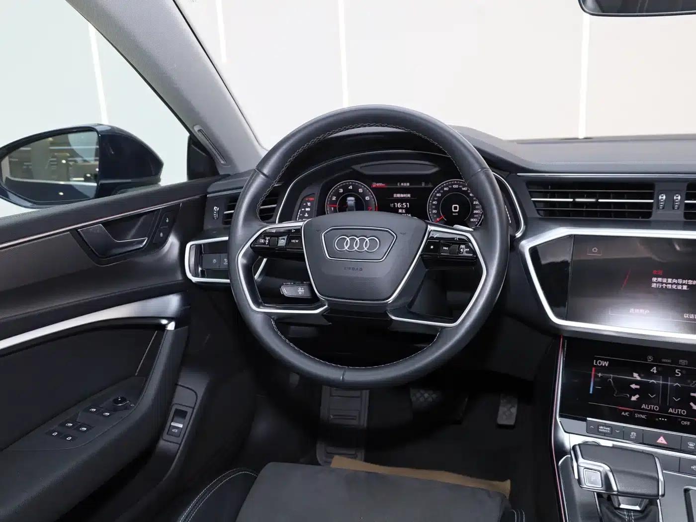 Audi A7L 2024 45TFSI S-line Dream Edition Crystal Package — миниатюра 26