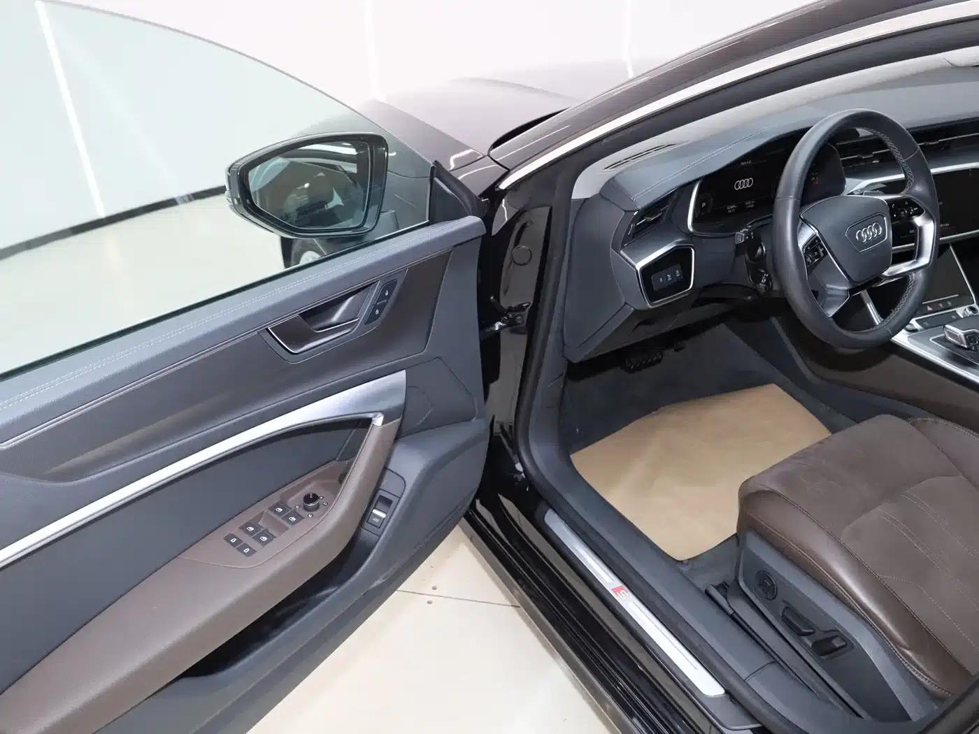 Audi A7L 2024 45TFSI S-line Dream Edition Crystal Package — миниатюра 25