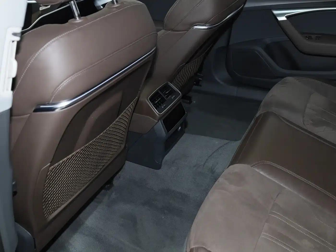 Audi A7L 2024 45TFSI S-line Dream Edition Crystal Package — миниатюра 26