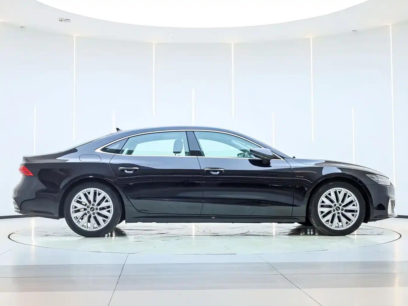 Audi A7L 2024 45TFSI S-line Dream Edition Crystal Package — миниатюра 4