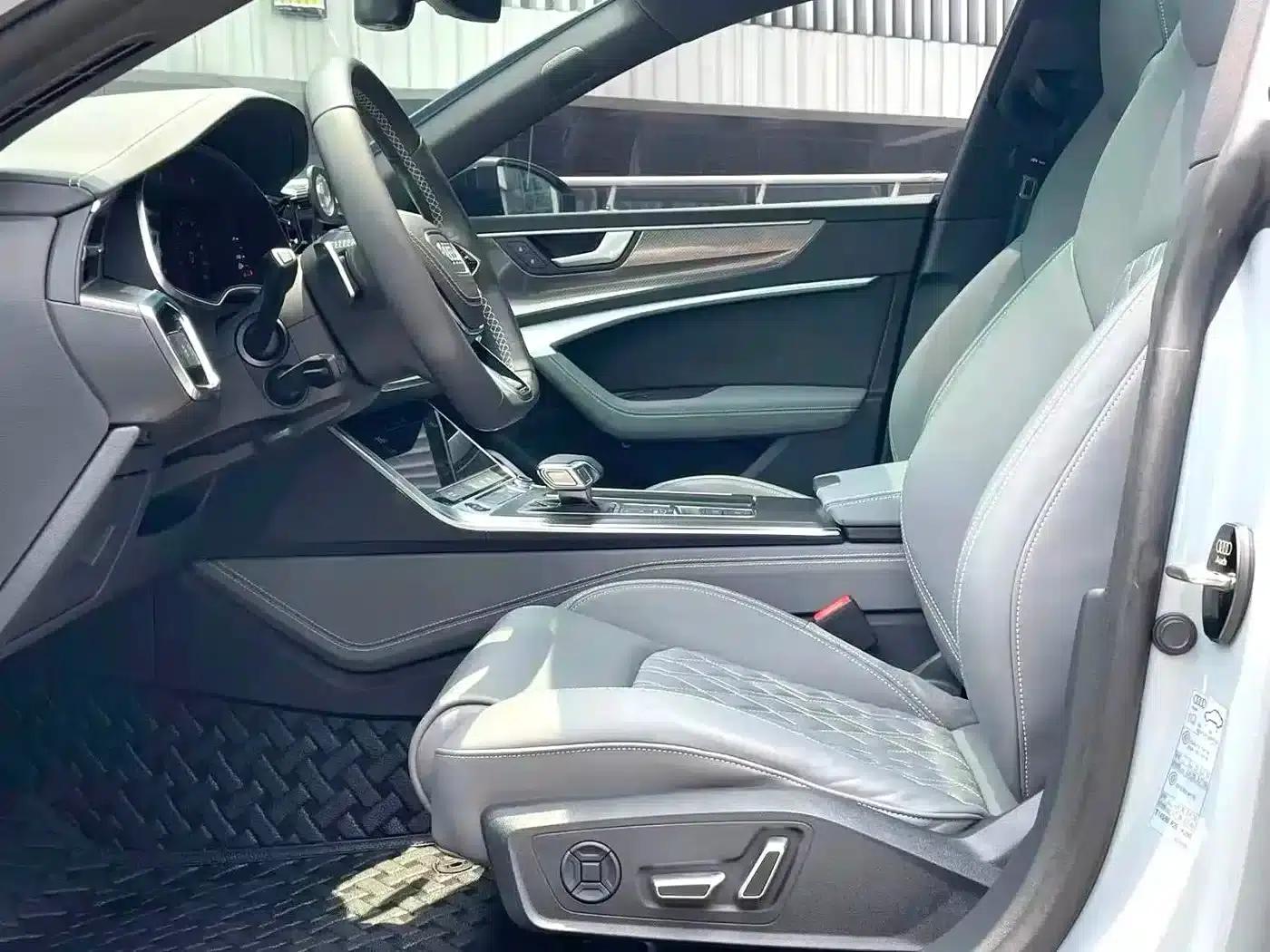 2024 Audi A7L 45 TFSI quattro RS Package Racing Edition — миниатюра 4