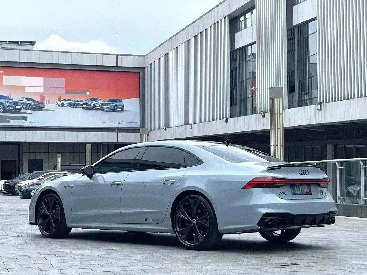 2024 Audi A7L 45 TFSI quattro RS Package Racing Edition — миниатюра 8