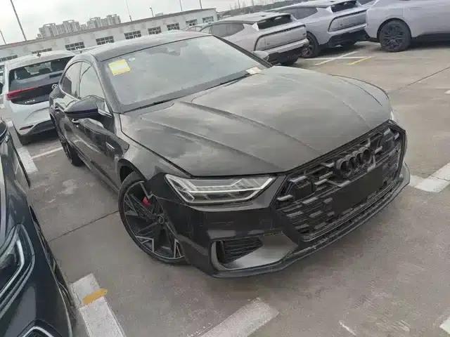 Audi A7L 2025 45 TFSI quattro Black Knight Edition
