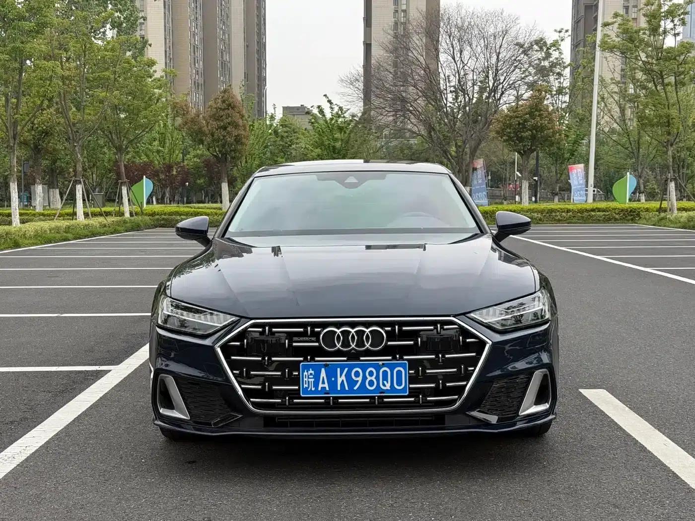 Audi A7L 2022 45 TFSI S-line Dream Edition Crystal Package — миниатюра 2