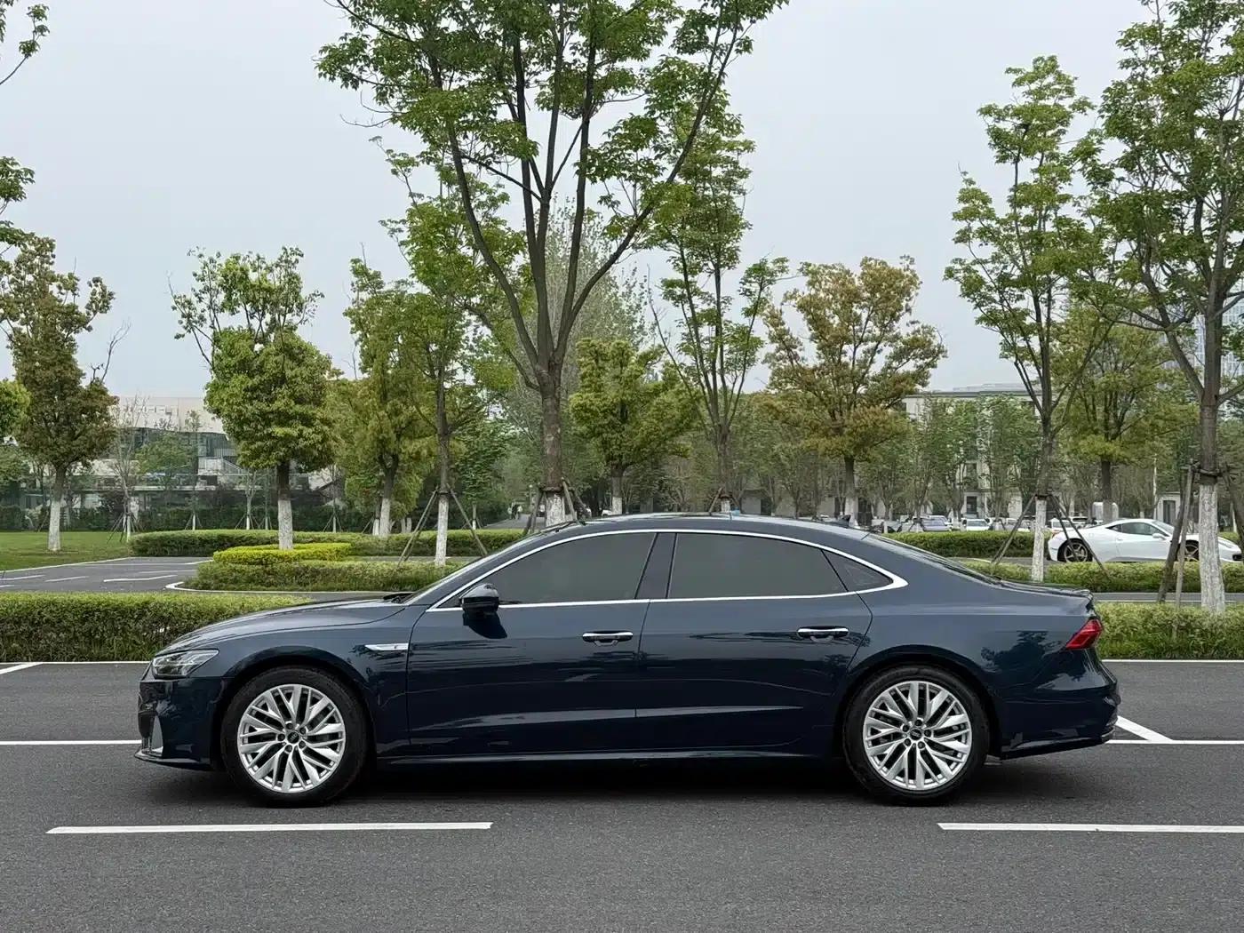 Audi A7L 2022 45 TFSI S-line Dream Edition Crystal Package — миниатюра 8