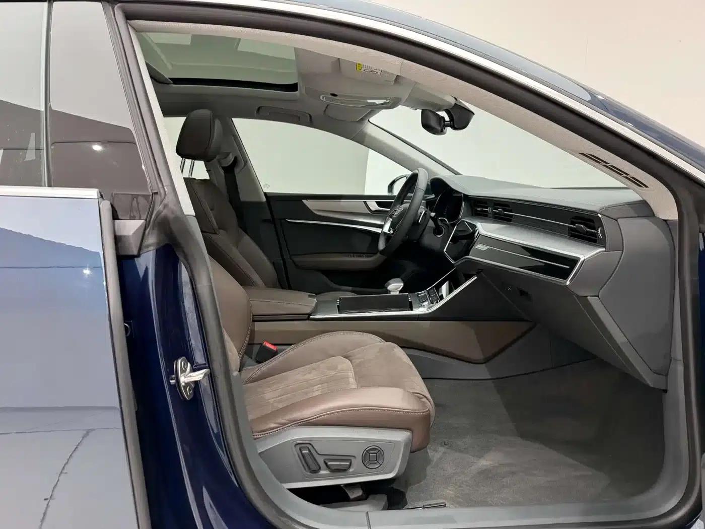 Audi A7L 2022 45 TFSI S-line Dream Future Edition — миниатюра 22