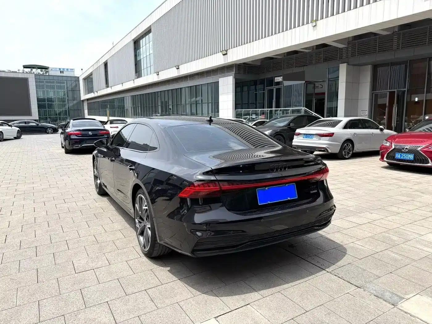 Audi A7L 2024 45 TFSI quattro S-line Black Knight Edition — миниатюра 8