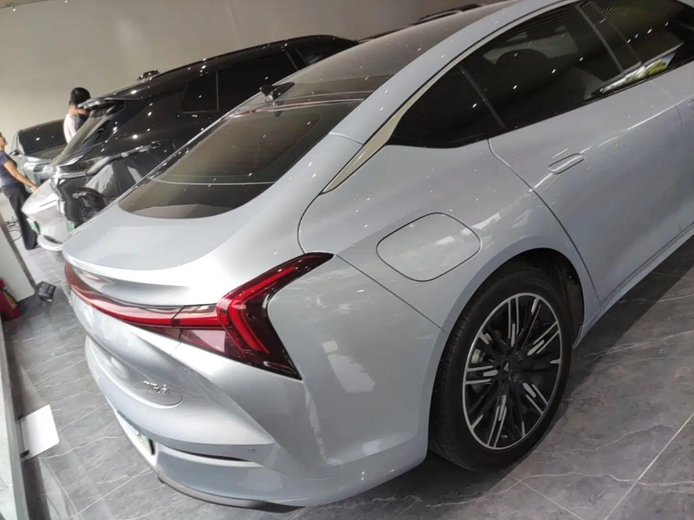 NETA S 2023 Pure Electric 520km Rear-Drive Lite Version — миниатюра 6