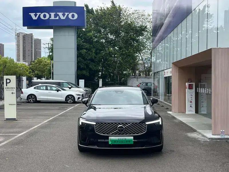 2026 Volvo S90 PHEV T8 AWD Long Range Smart Luxury Edition — миниатюра 2