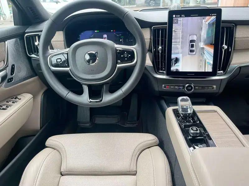 2026 Volvo S90 PHEV T8 AWD Long Range Smart Luxury Edition — миниатюра 11