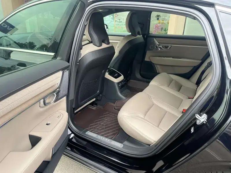2026 Volvo S90 PHEV T8 AWD Long Range Smart Luxury Edition — миниатюра 13