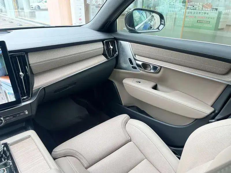 2026 Volvo S90 PHEV T8 AWD Long Range Smart Luxury Edition — миниатюра 7