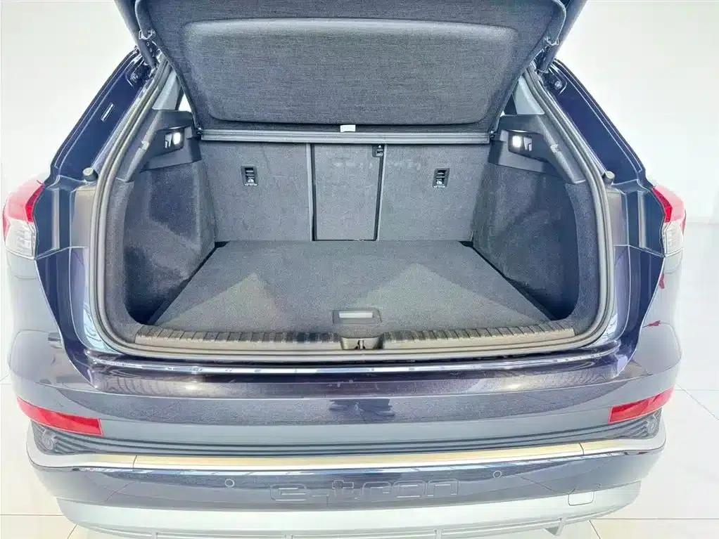 Audi Q4 e-tron 2024 Model 40 e-tron Adventure Edition — миниатюра 6