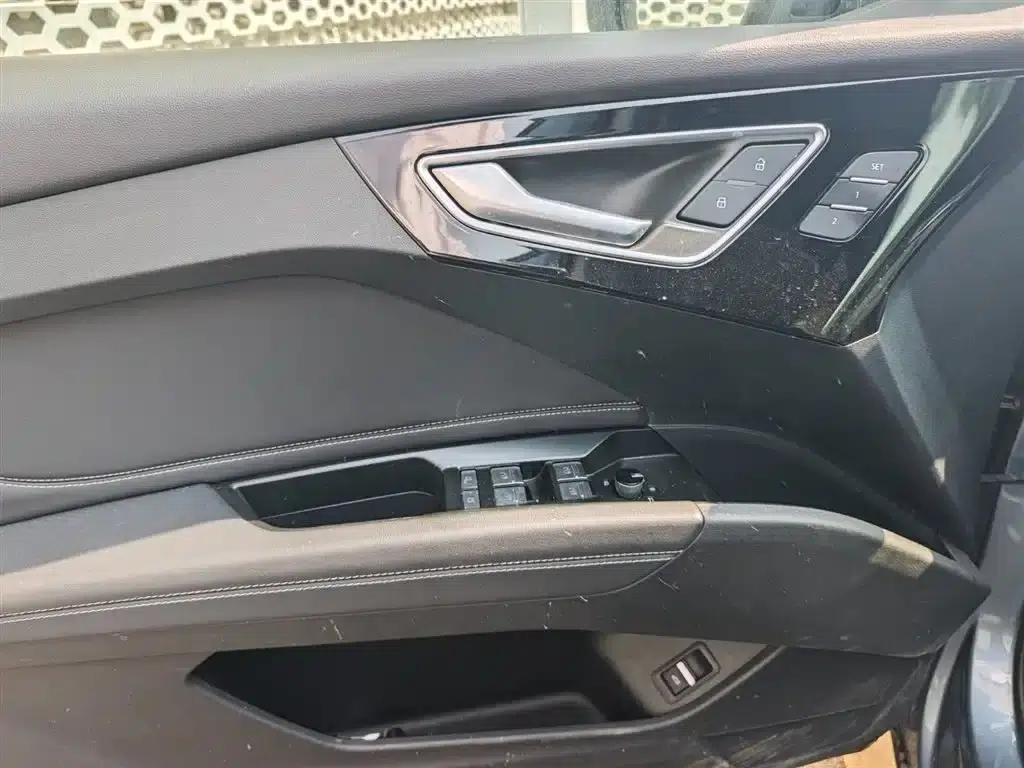 Audi Q4 e-tron 2024 Model 40 e-tron Trailblazer — миниатюра 12