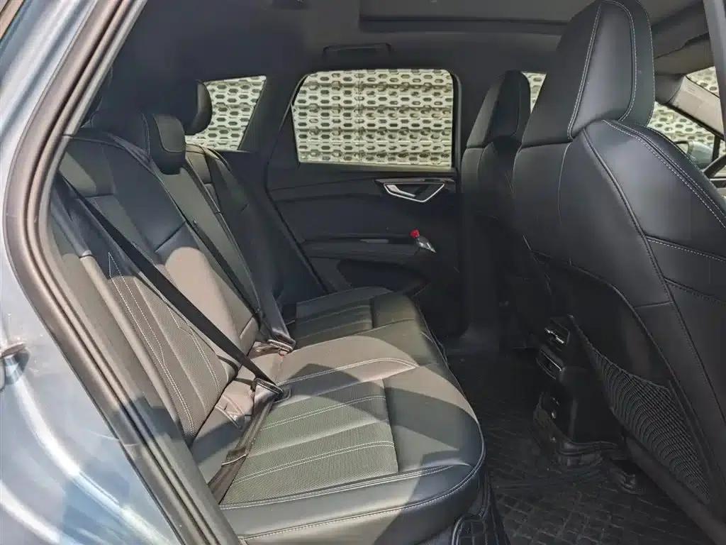 Audi Q4 e-tron 2024 Model 40 e-tron Trailblazer — миниатюра 13