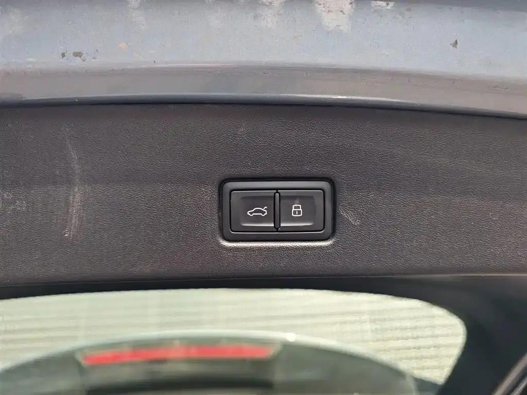 Audi Q4 e-tron 2024 Model 40 e-tron Trailblazer — миниатюра 9