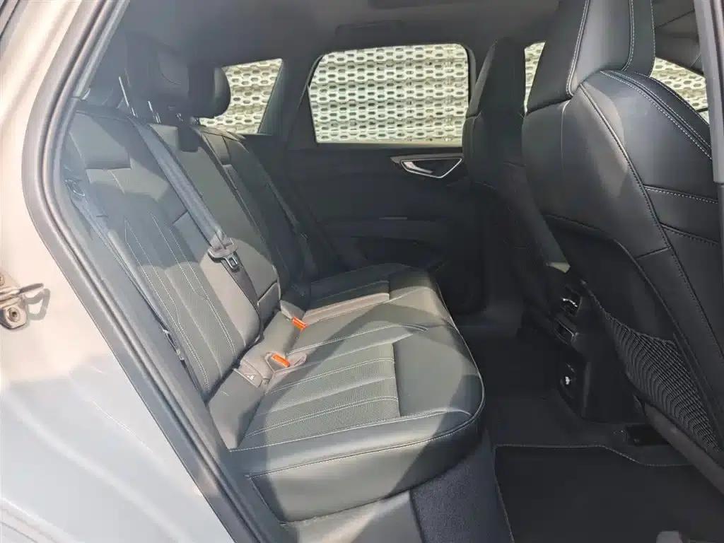 Audi Q4 e-tron 2024 Model 40 e-tron Trailblazer — миниатюра 16
