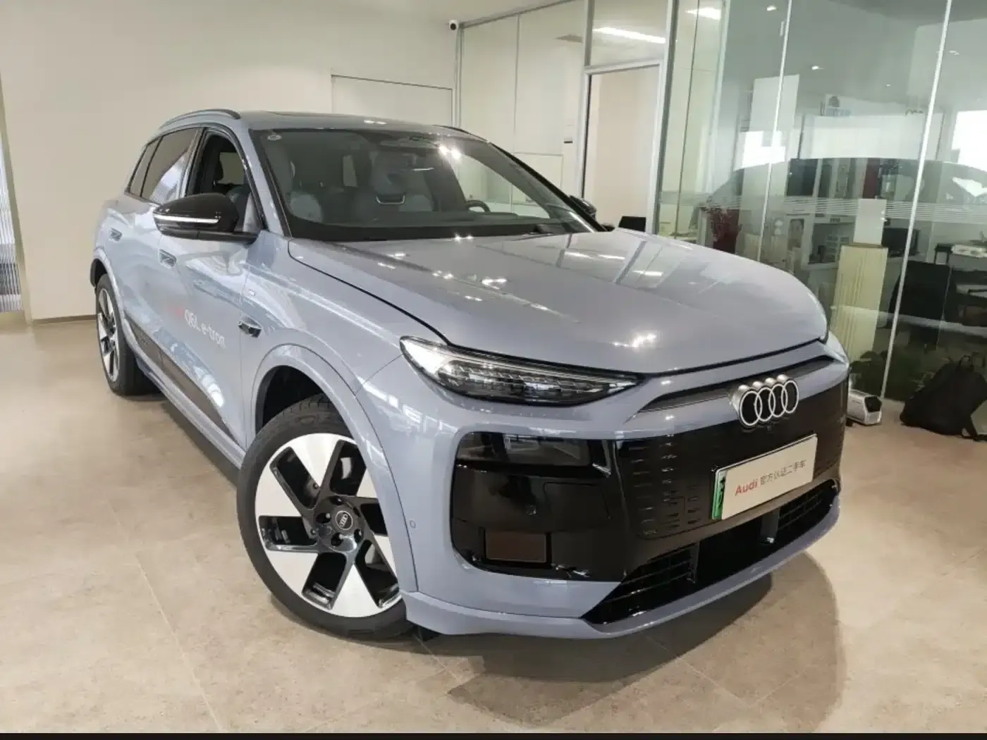 2022 Audi Q4 e-tron 50 e-tron quattro — миниатюра 2