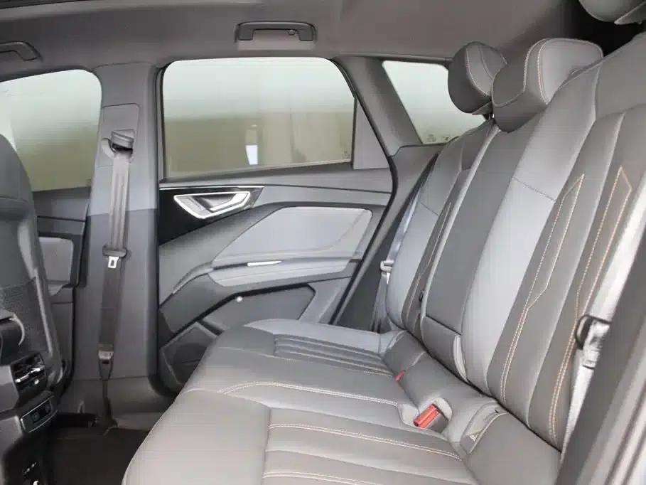 Audi Q4 e-tron 2024 Model 40 e-tron Adventure Edition — миниатюра 8