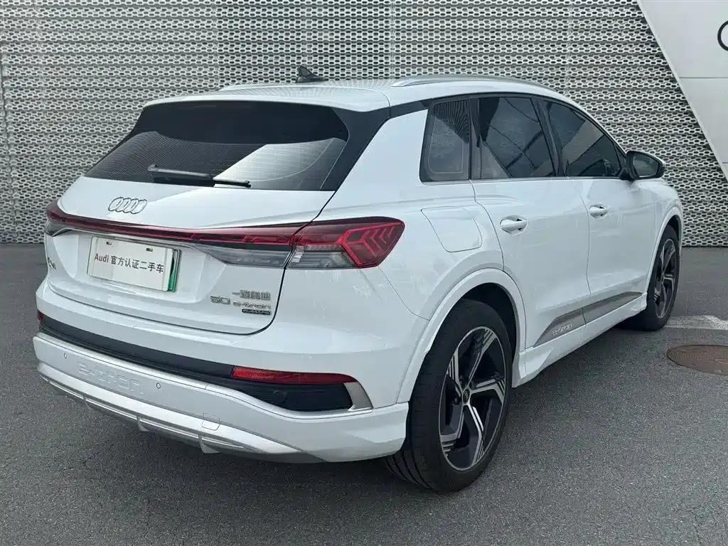 Audi Q4 e-tron 2023 50 e-tron quattro Expansion Edition — миниатюра 5