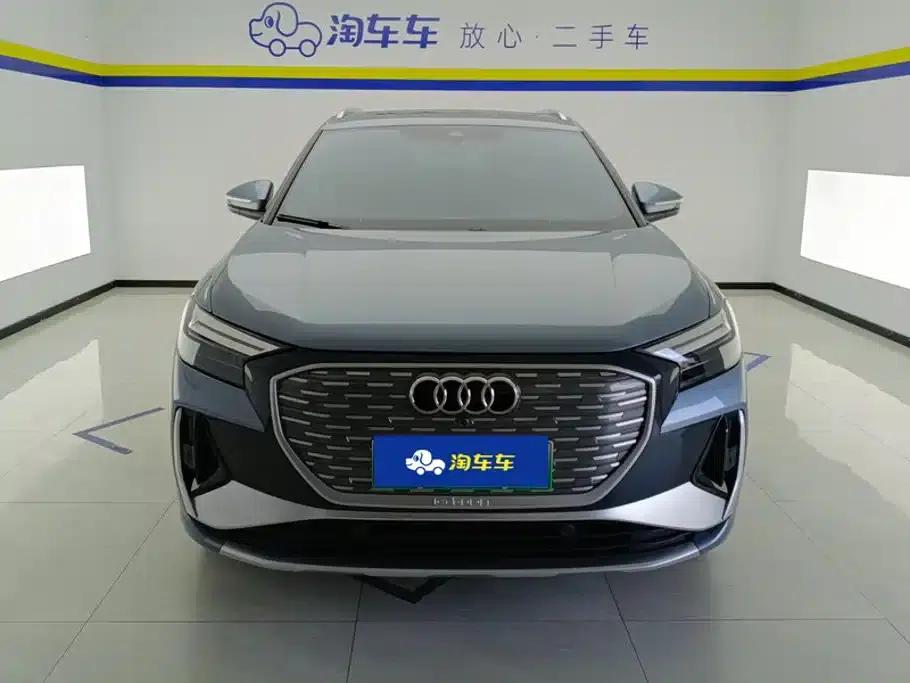 Audi Q4 e-tron 2022 40 e-tron Adventure Edition — миниатюра 2