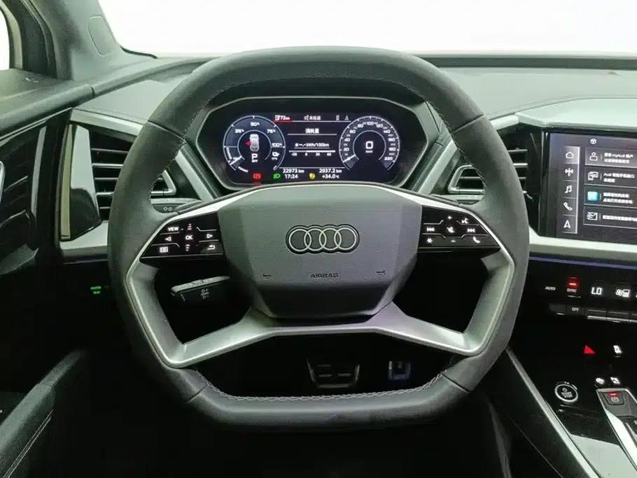 Audi Q4 e-tron 2022 40 e-tron Adventure Edition — миниатюра 14