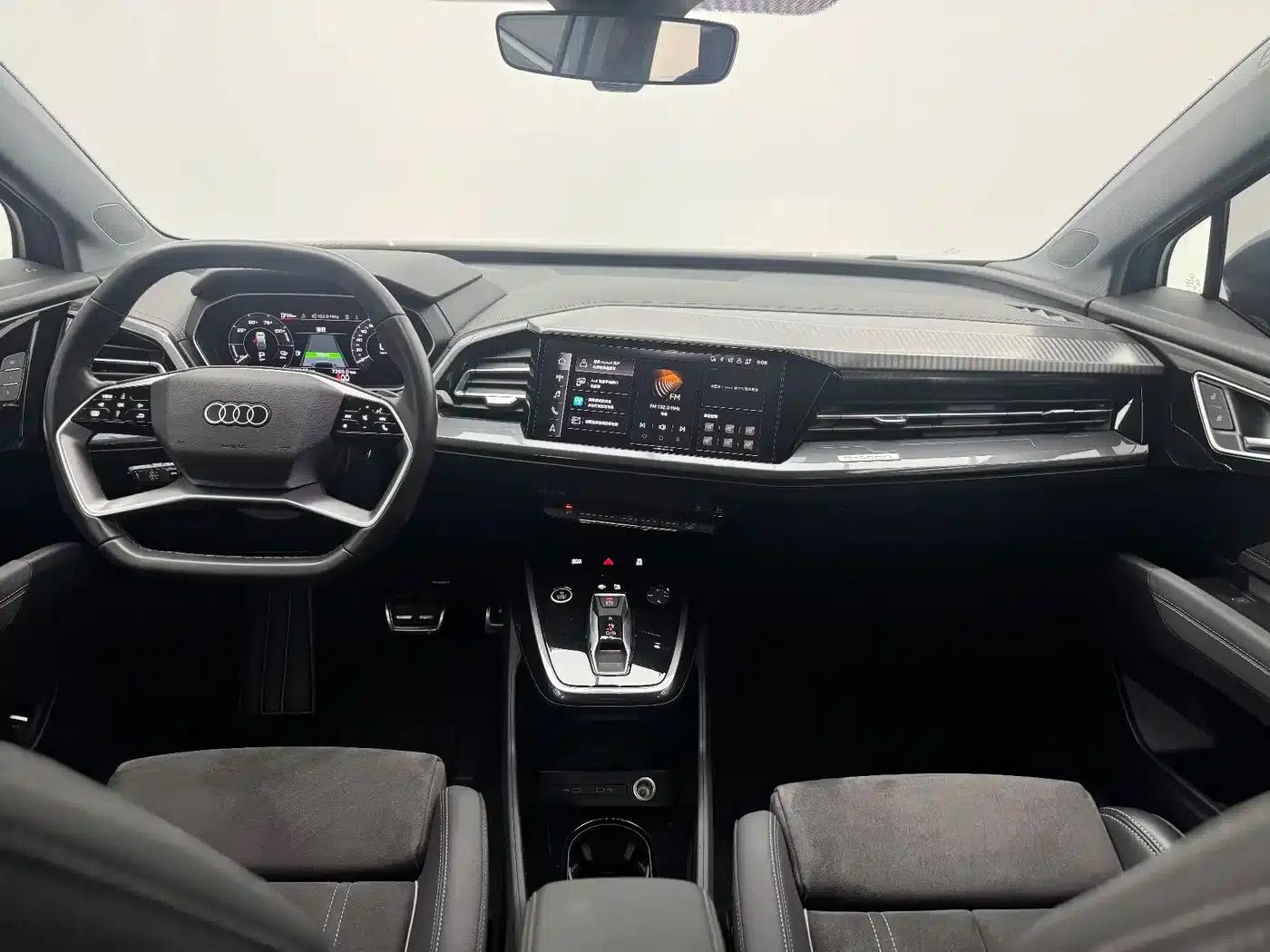 Audi Q4 e-tron 2023 50 e-tron quattro Expansion Edition — миниатюра 11