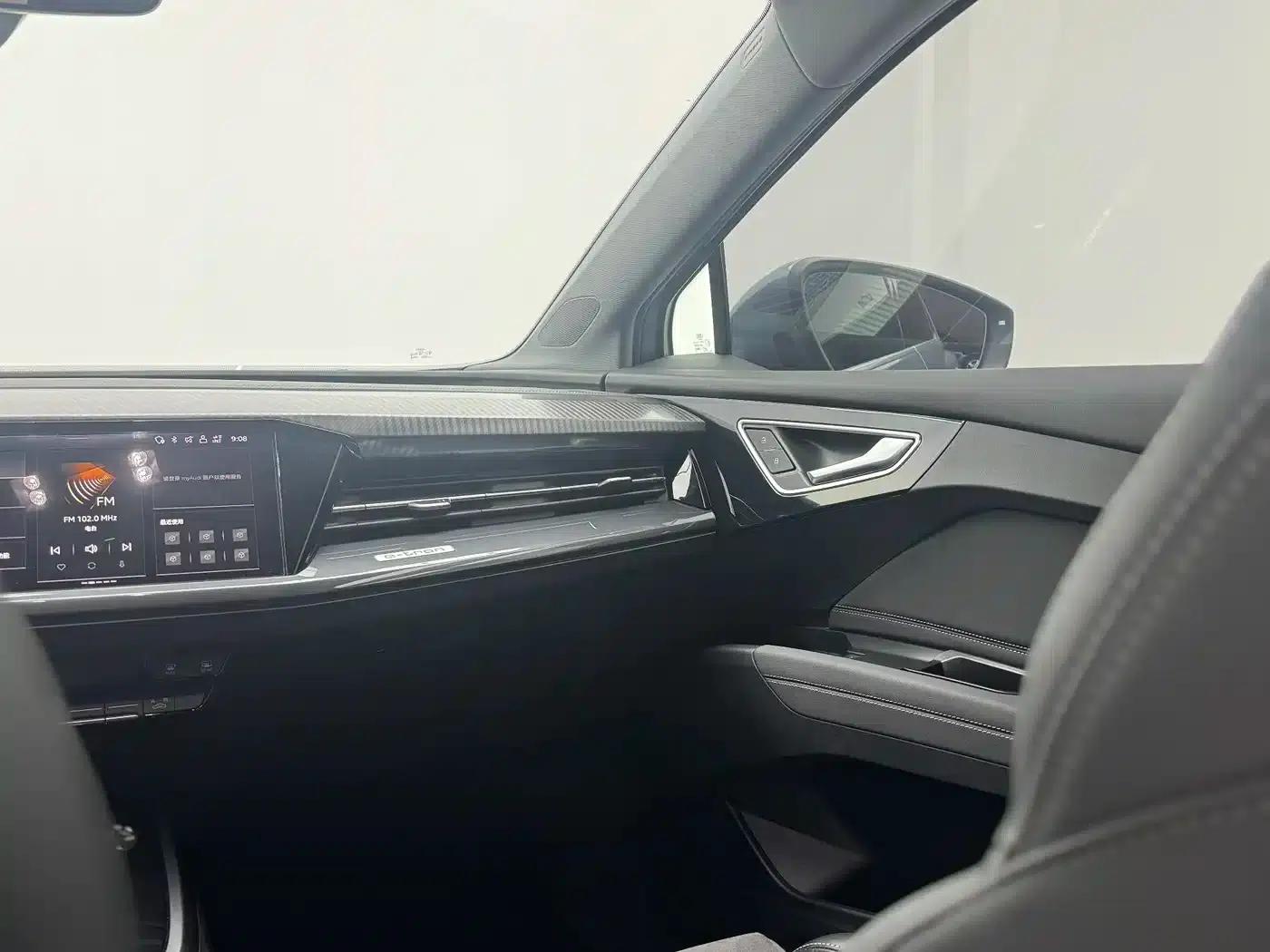 Audi Q4 e-tron 2023 50 e-tron quattro Expansion Edition — миниатюра 12