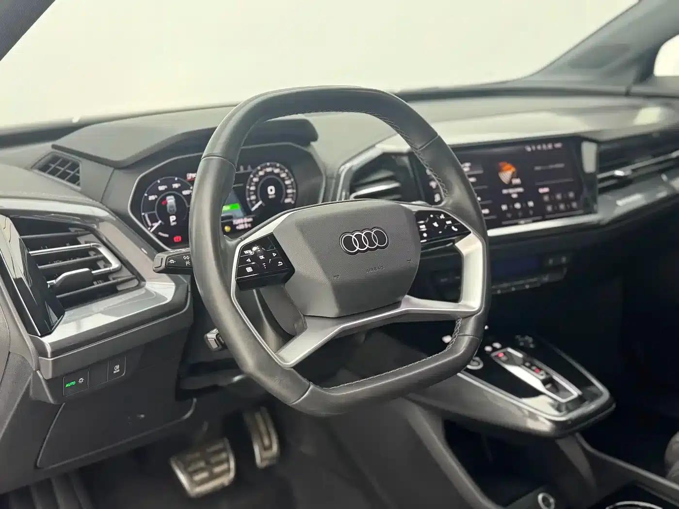 Audi Q4 e-tron 2023 50 e-tron quattro Expansion Edition — миниатюра 9