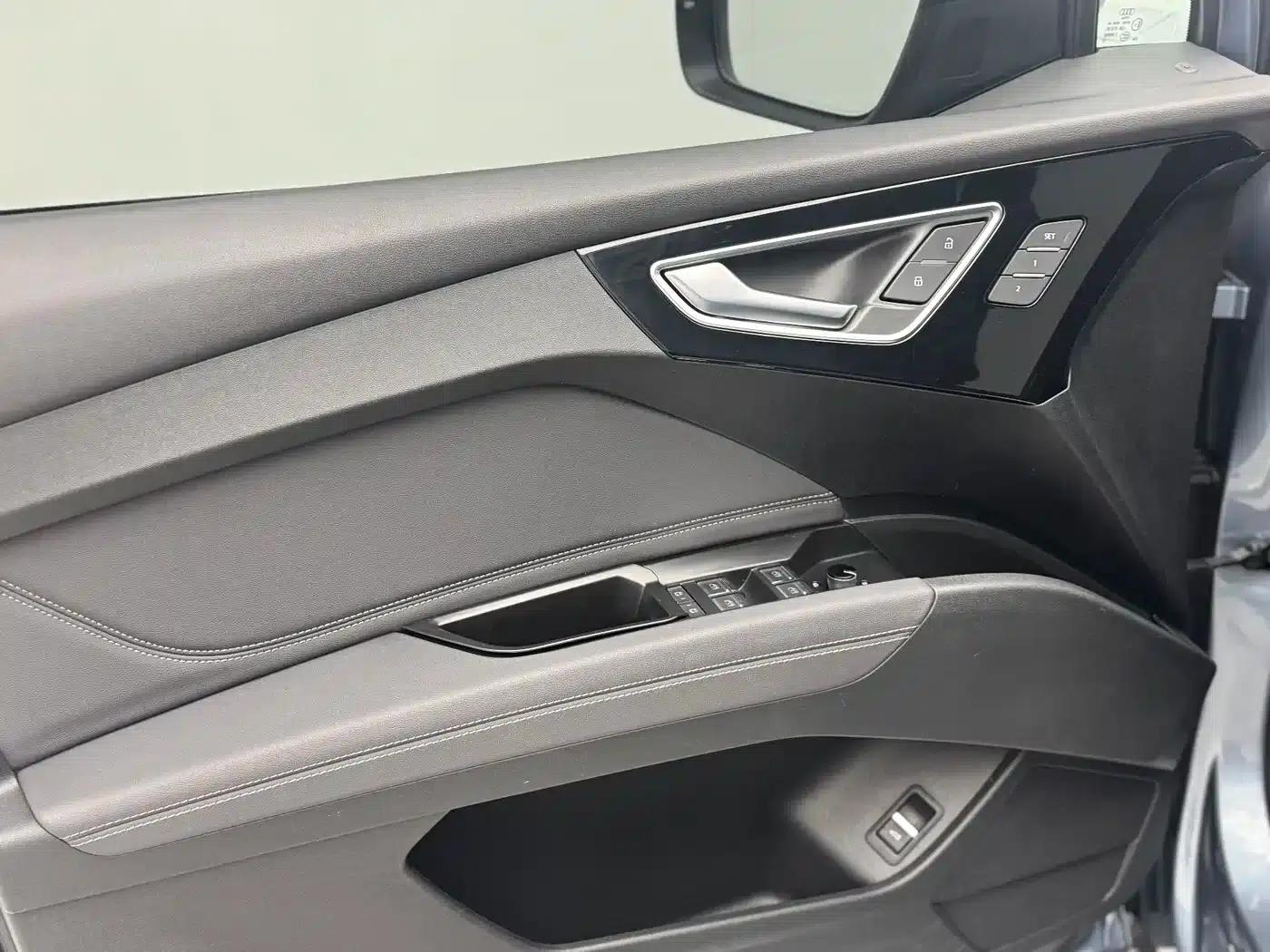 Audi Q4 e-tron 2023 50 e-tron quattro Expansion Edition — миниатюра 10