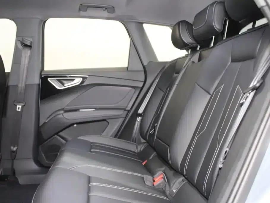 Audi Q4 e-tron 2024 Model 40 e-tron Adventure Edition — миниатюра 8