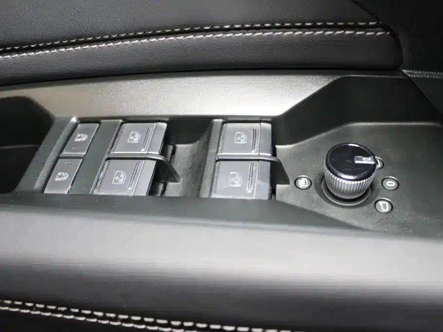 Audi Q4 e-tron 2024 Model 40 e-tron Adventure Edition — миниатюра 9