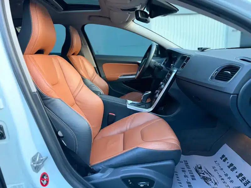 2014 Volvo V60 T5 Smart Edition — миниатюра 12