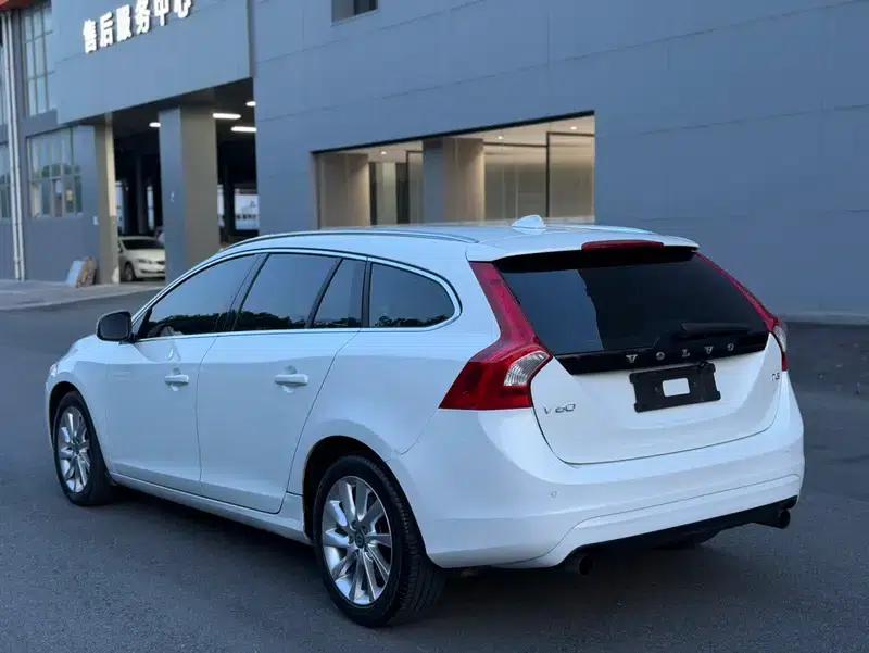 2014 Volvo V60 T5 Smart Edition — миниатюра 4
