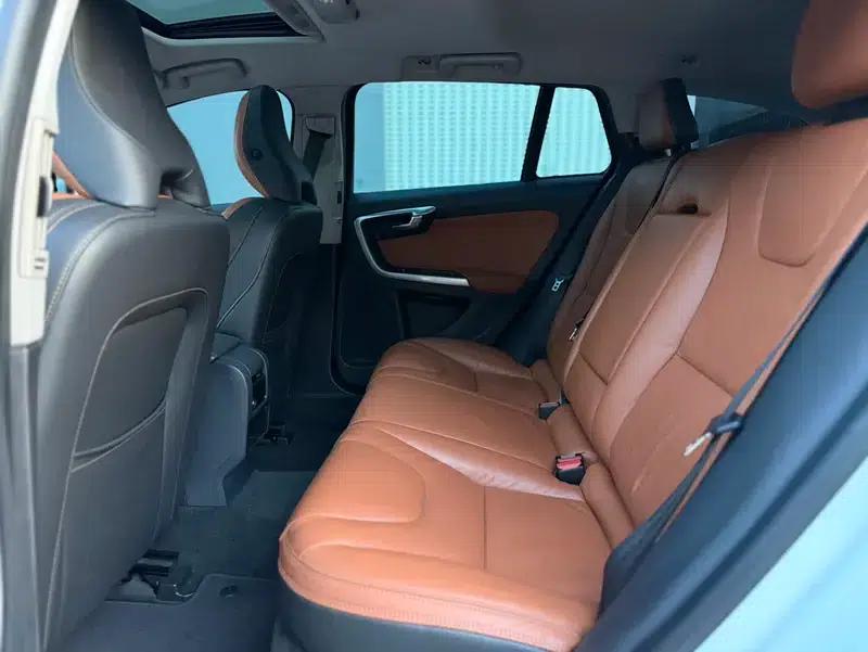 2014 Volvo V60 T5 Smart Edition — миниатюра 10