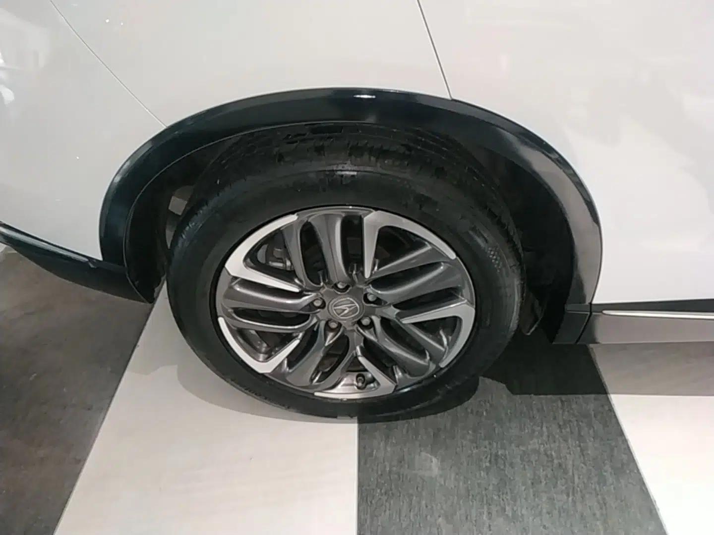 Acura CDX 2016 1.5T Four-Wheel Drive Smart Edition — миниатюра 11