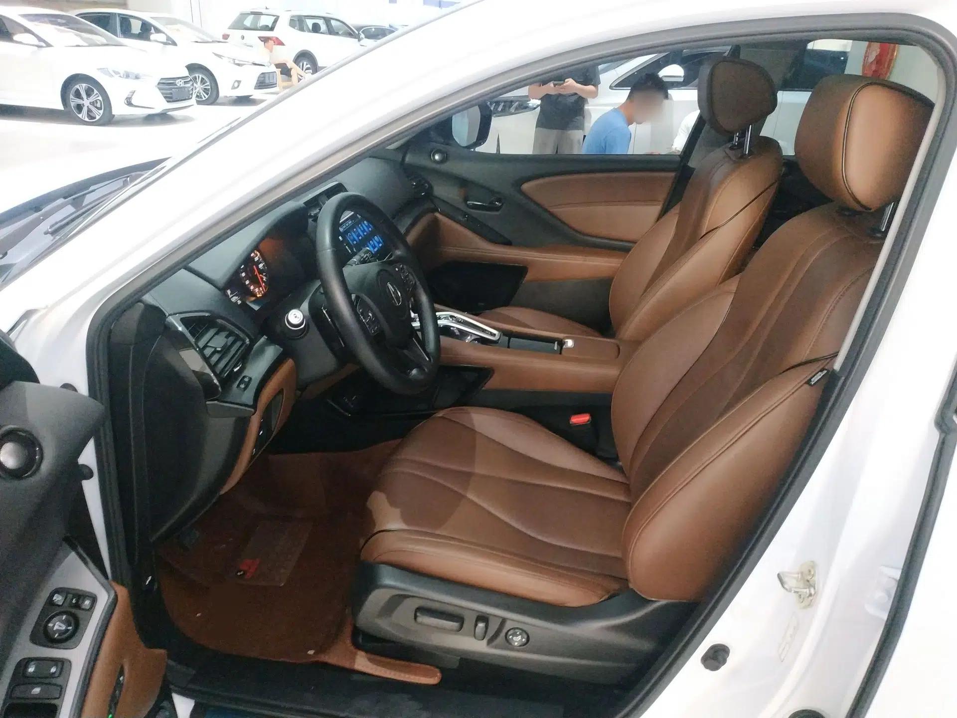 Acura CDX 2016 1.5T Four-Wheel Drive Smart Edition — миниатюра 17