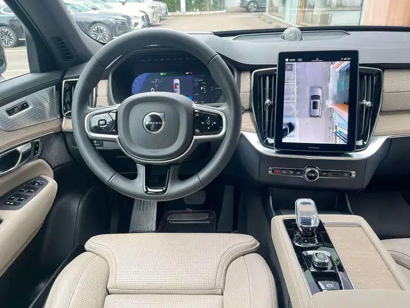 Volvo XC90 PHEV 2025 E-Drive Hybrid T8 Long Range Premium Luxury Edition 7-Seater — миниатюра 11