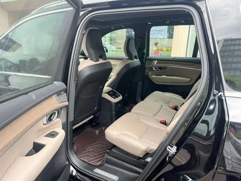 Volvo XC90 PHEV 2025 E-Drive Hybrid T8 Long Range Premium Luxury Edition 7-Seater — миниатюра 13