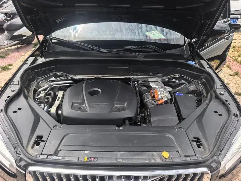 Volvo XC90 PHEV 2023 E-Drive Hybrid T8 Long Range Premium Luxury Edition 7-Seater — миниатюра 5